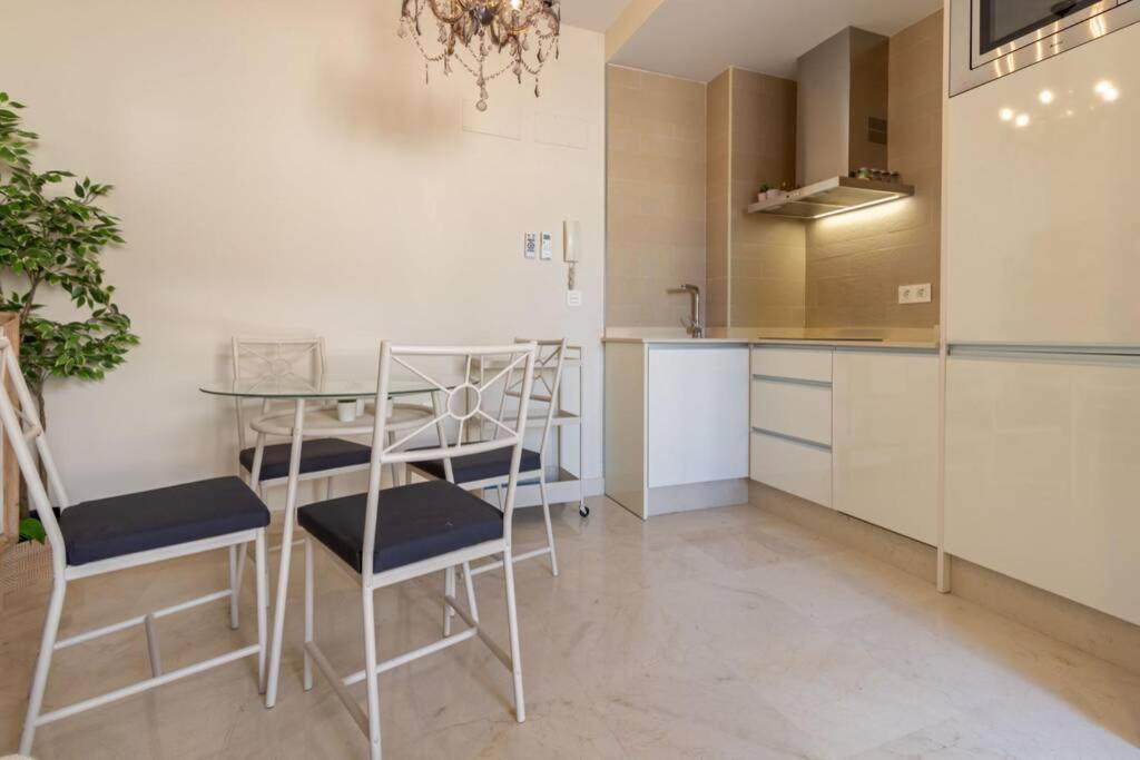 Lumbreras Deluxe Suite By Valcambre Sevilla Bagian luar foto