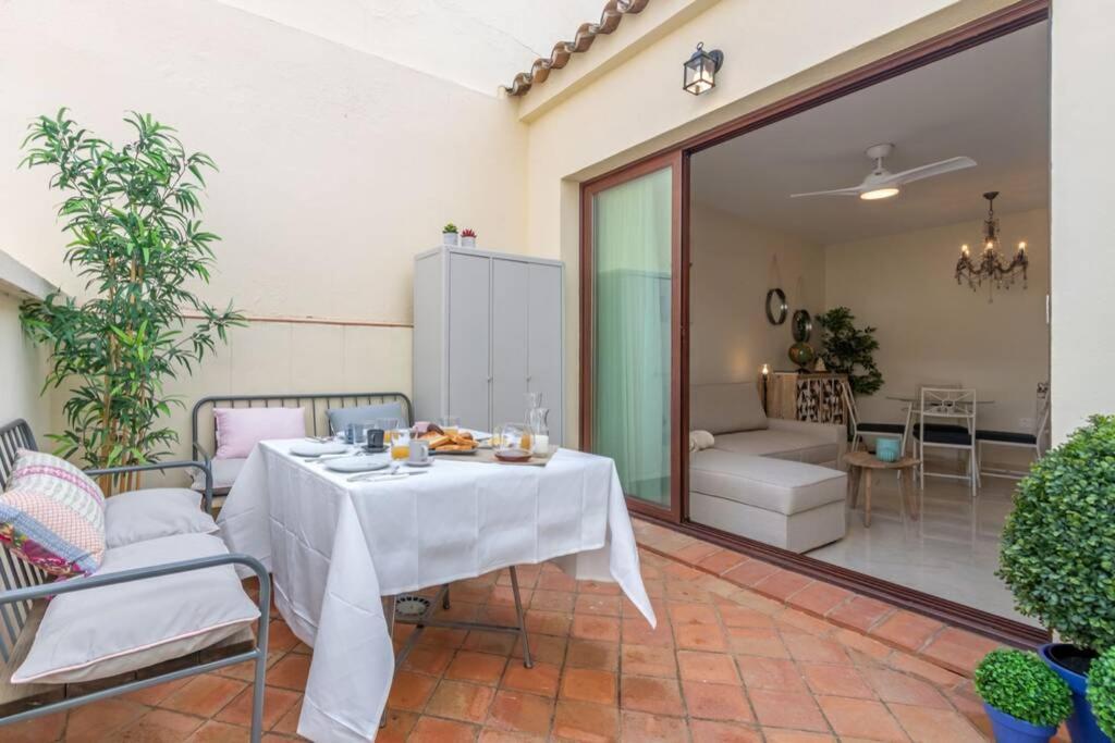 Lumbreras Deluxe Suite By Valcambre Sevilla Bagian luar foto