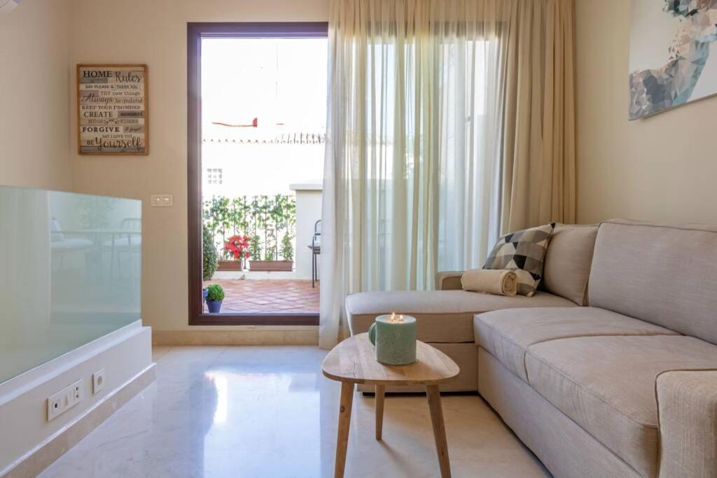 Lumbreras Deluxe Suite By Valcambre Sevilla Bagian luar foto